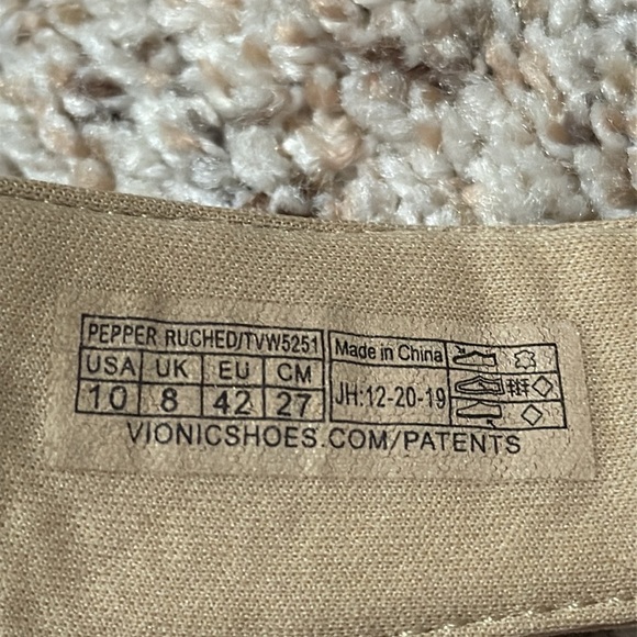 Vionic Tan Cork Sandals - Picture 6 of 6